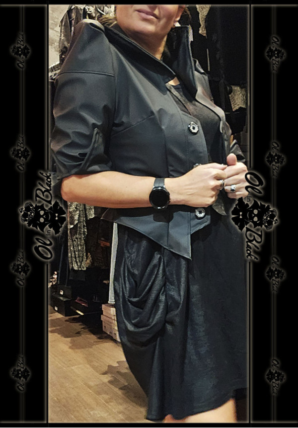 CHAQUETA CORTA IMPERMEABLE