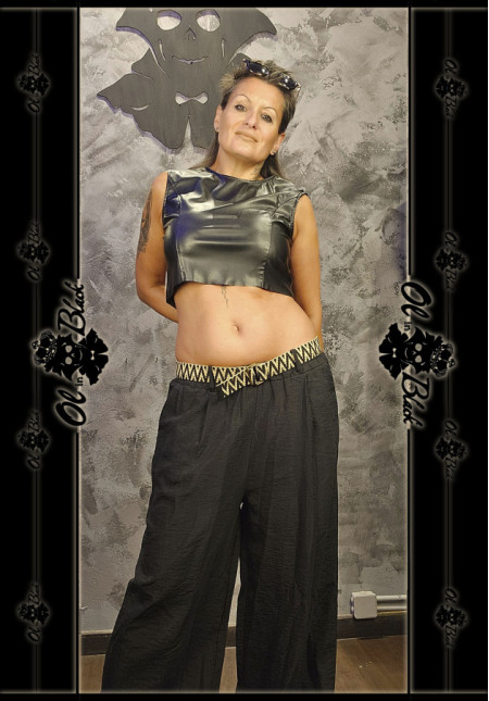 PANTALON ANCHO NEGRO CON CINTURON