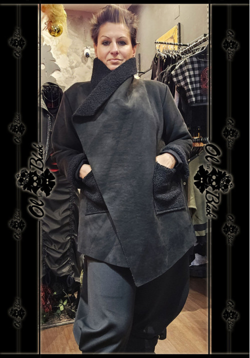 ABRIGO POLIPIEL Y BORREGUITO