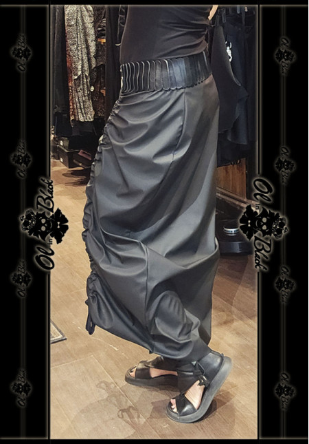 FALDA LARGA DRAPEADA IMPERMEABLE EFECTO PIEL