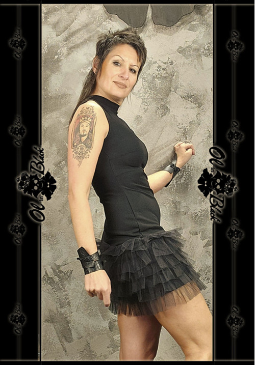 VESTIDO C. CUELLO Y TUL