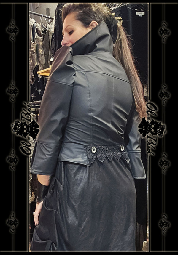 CHAQUETA CORTA IMPERMEABLE