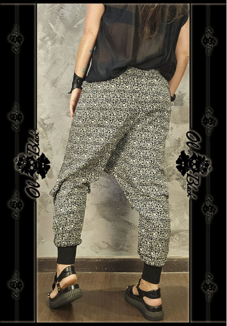 PANTALON TIRO BAJO BOHEMIO BLANCO Y NEGRO PANTALON TIRO BAJO BOHEMIO BLANCO Y NEGRO