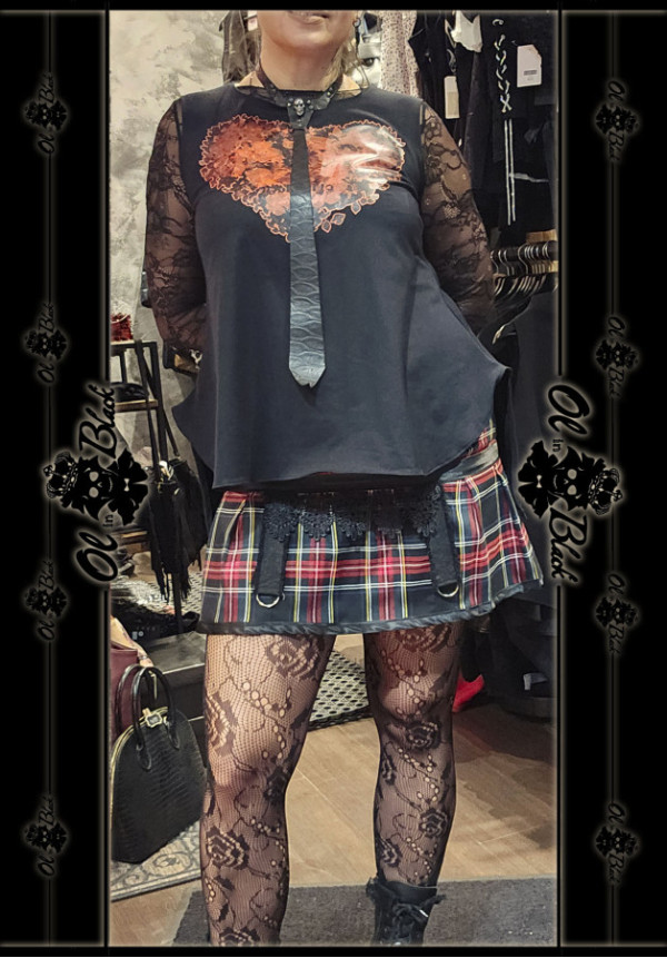 MINI FALDA DE CUADROS ROJOS