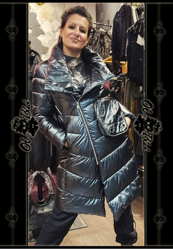 PLUMIFERO VERDE AZULADO CON BOLSILLOS