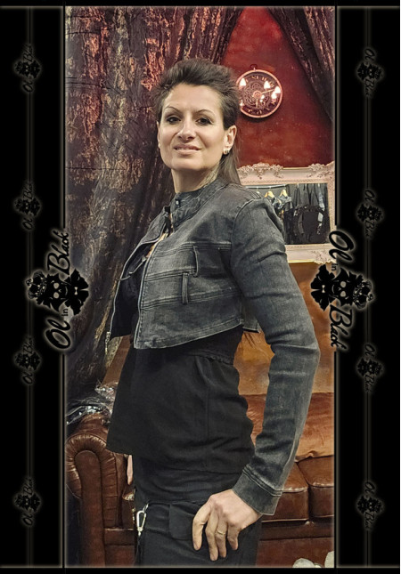 CHAQUETA ESTILO MOTERO