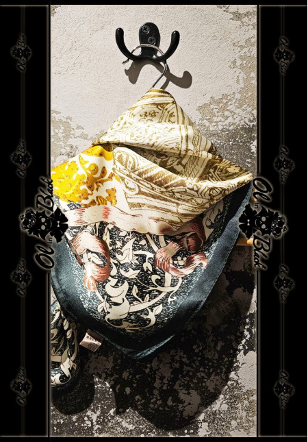 PAÑUELO SEDA VERDE ESTAMPADO