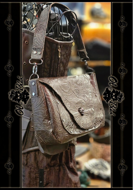 BOLSO DE CUERO ARTESANAL CASTELLANO