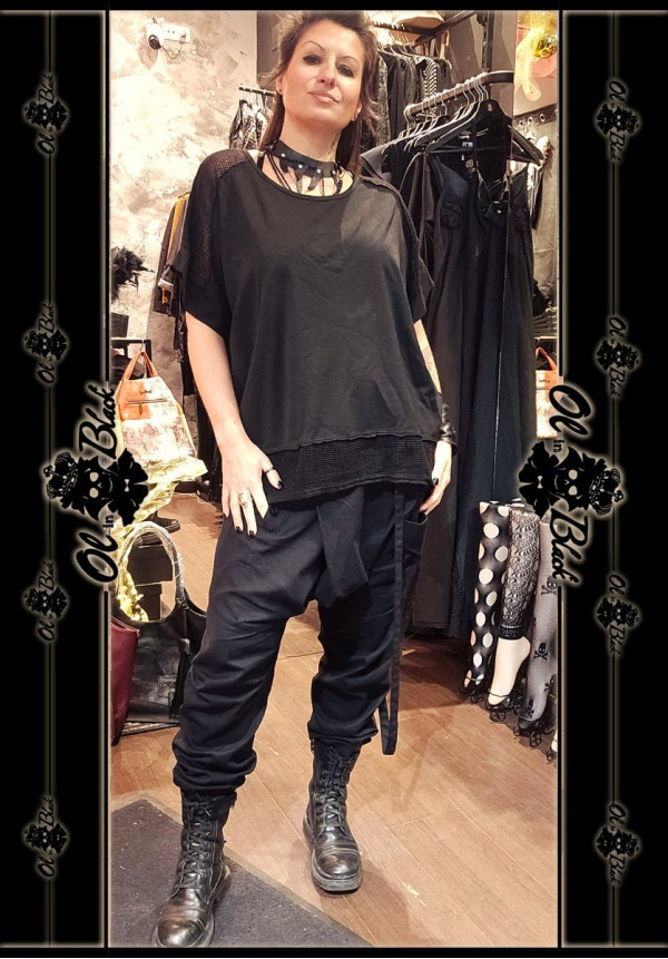 CAMISETA CON REJILLA HOMBROS