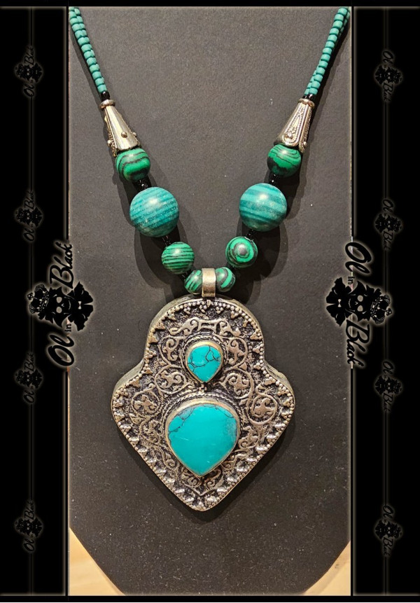 COLLAR TURQUESA 2 APUNTADO