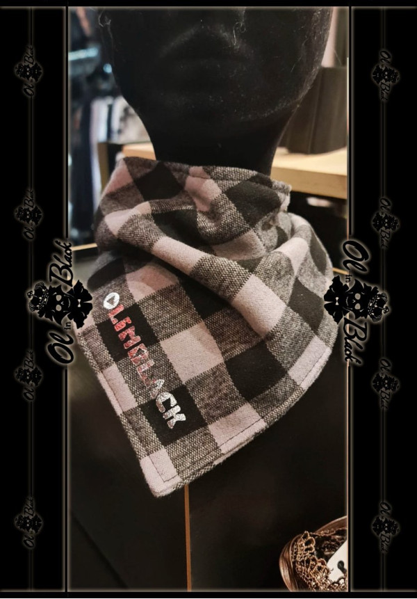 CUELLITO DE CUADROS OLINBLACK