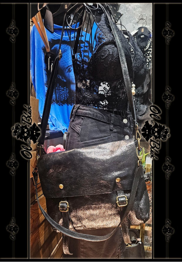 BOLSO DE CUERO GENUÍNO METALIZADO