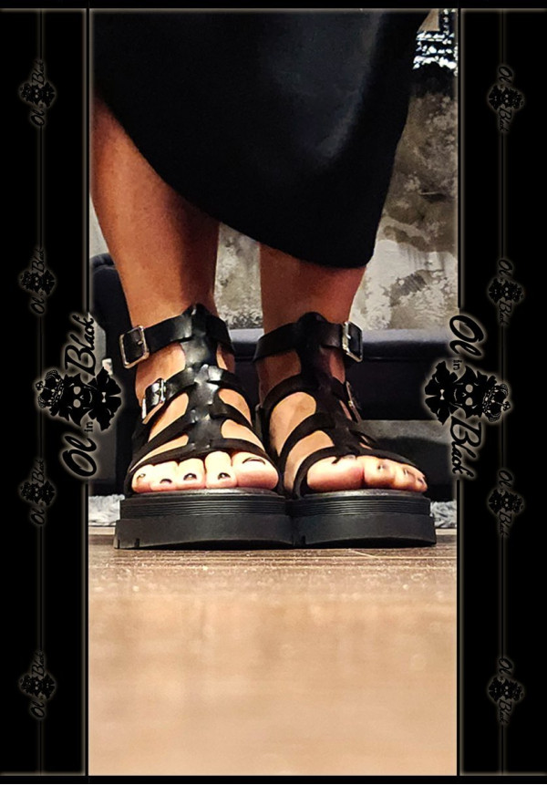 SANDALIA GLADIADOR PLATAFORMA