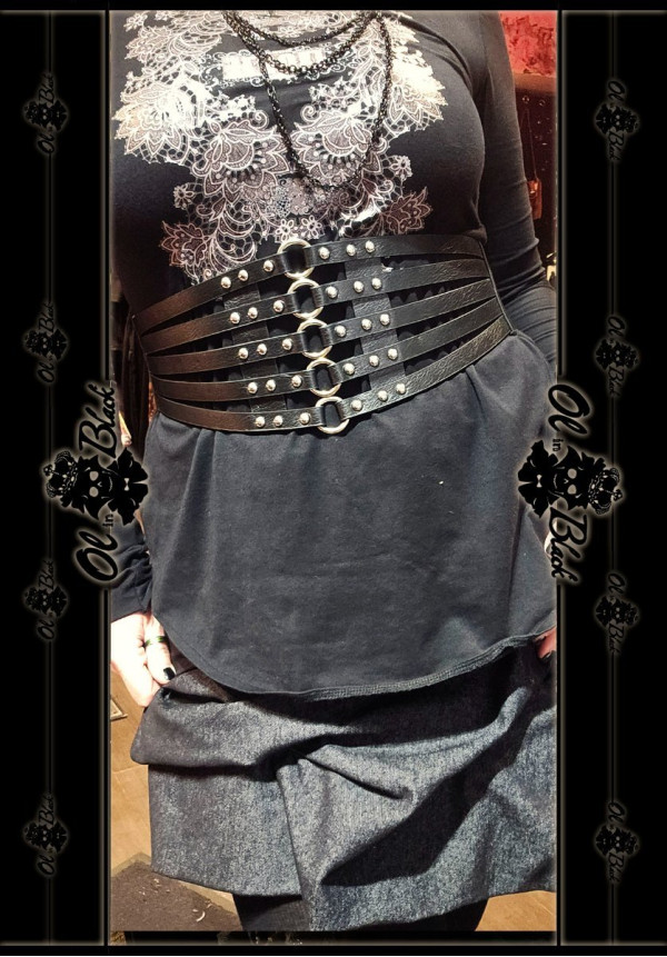 CINTURÓN TIRAS TACHUELAS ELÁSTICO TU