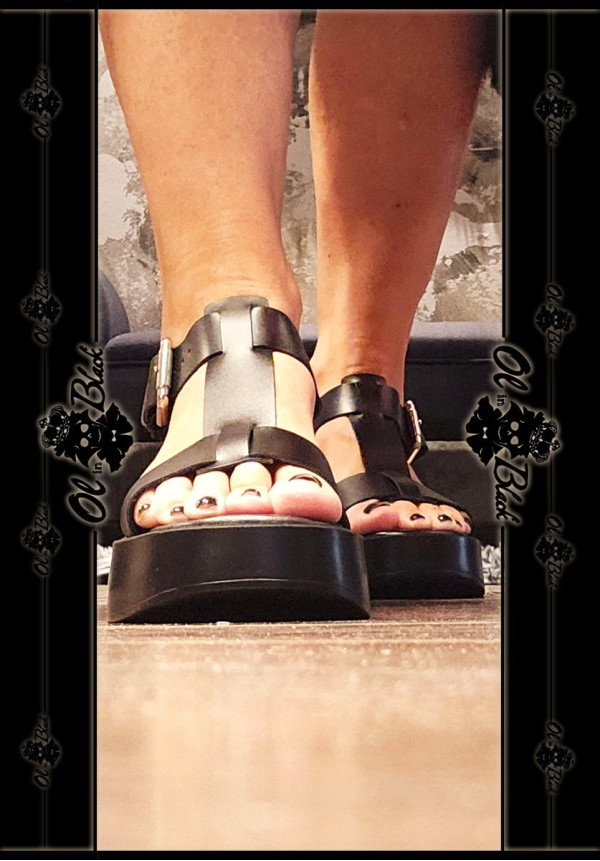 SANDALIA CUERO T-BAR