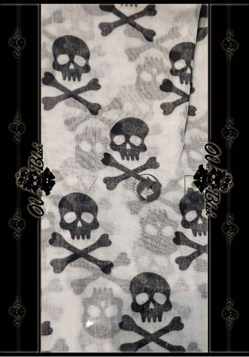 BUFANDA LIGERA CALAVERAS