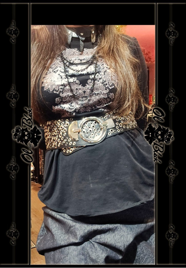 CINTURON ARO Y TACHUELAS