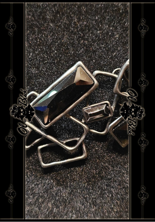 COLLAR ALICIA RESINA Y CRISTALES