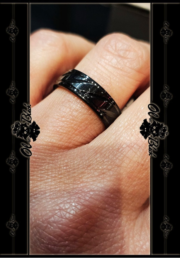 ANILLO NEGRO AC. INOX LINEAS Y L.OBLICUAS